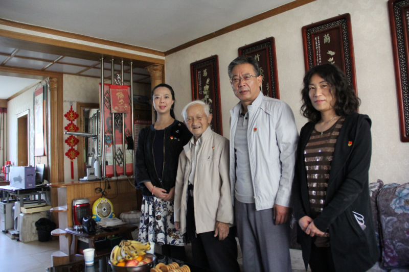 中共青海省第三建筑工程有限公司支部委員會(huì)開展“走訪慰問暖人心，紅色精神永傳承”活動(dòng)